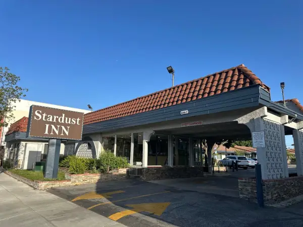 Stardust inn